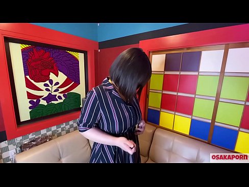 ❤️ Японска сладурана с големи цици мастурбира със секс играчки и получава оргазъм. В едно интервю тя разказва за опита си в чукането. Огромни цици и космати путка стенат силно. Osakaporn ❌ Анално видео в bg.ttsex.ru ️